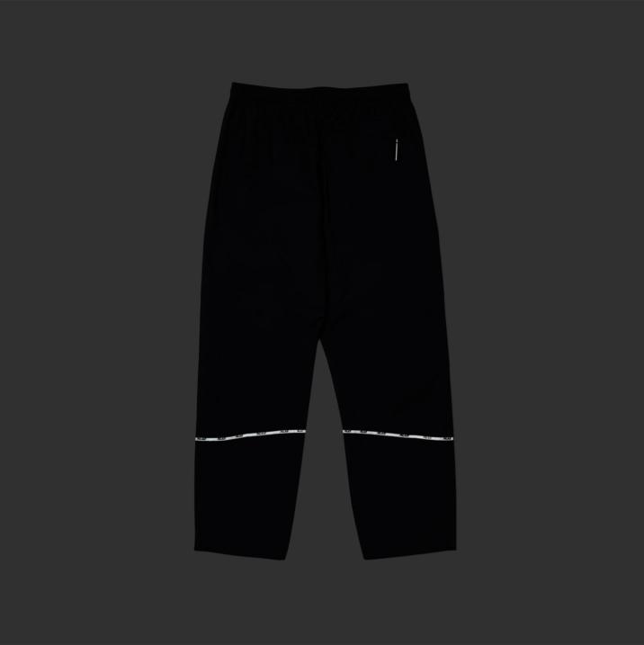 Thumbnail TYPO-WAVE SHELL JOGGERS BLACK one color