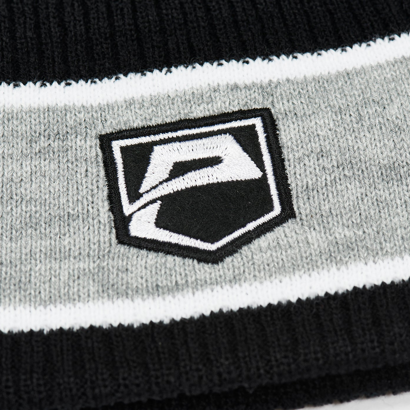 Thumbnail PALACE AVIREX NEIN CUFF BEANIE BLACK one color