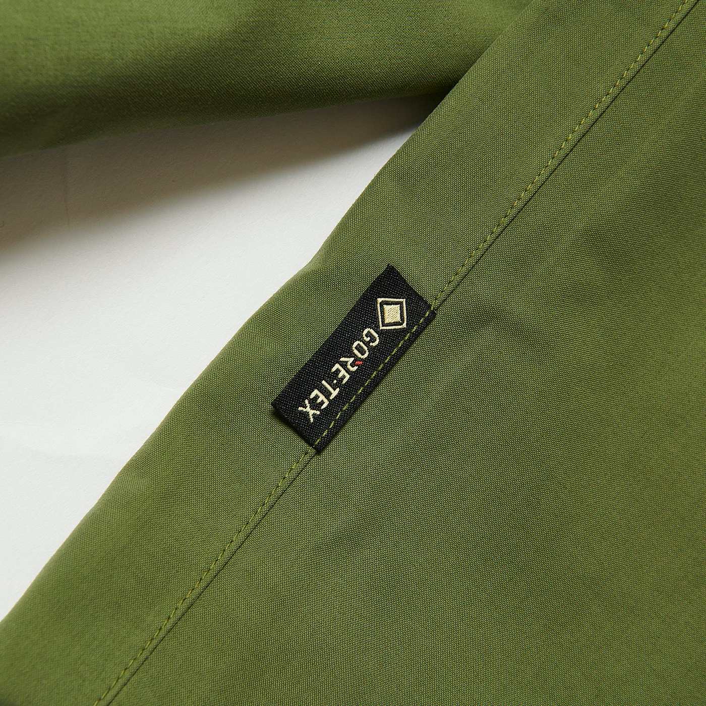 Thumbnail PALACE BARACUTA GORE-TEX G4 JACKET OLIVE one color