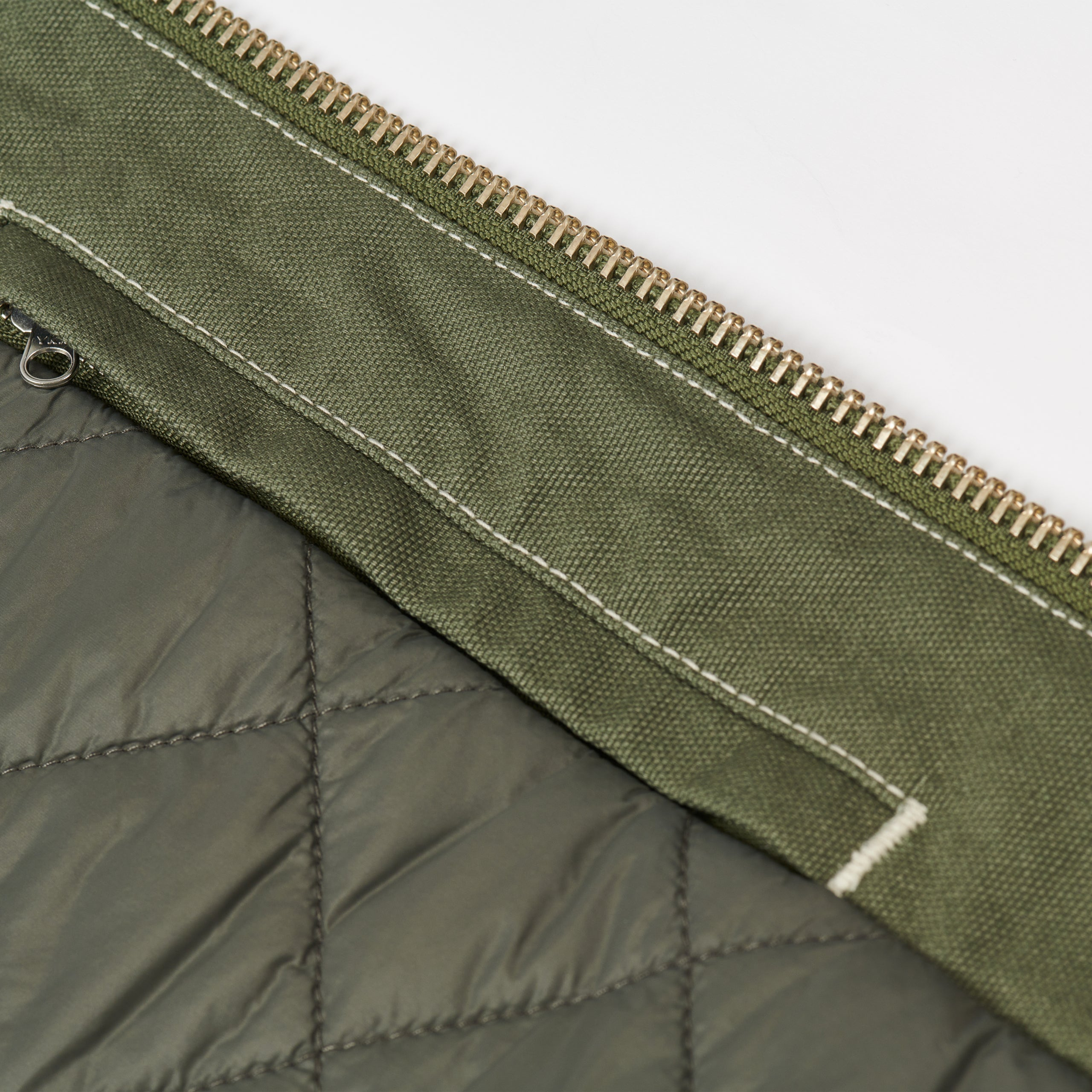 Thumbnail 10 OZ HOODED JACKET OLIVE one color