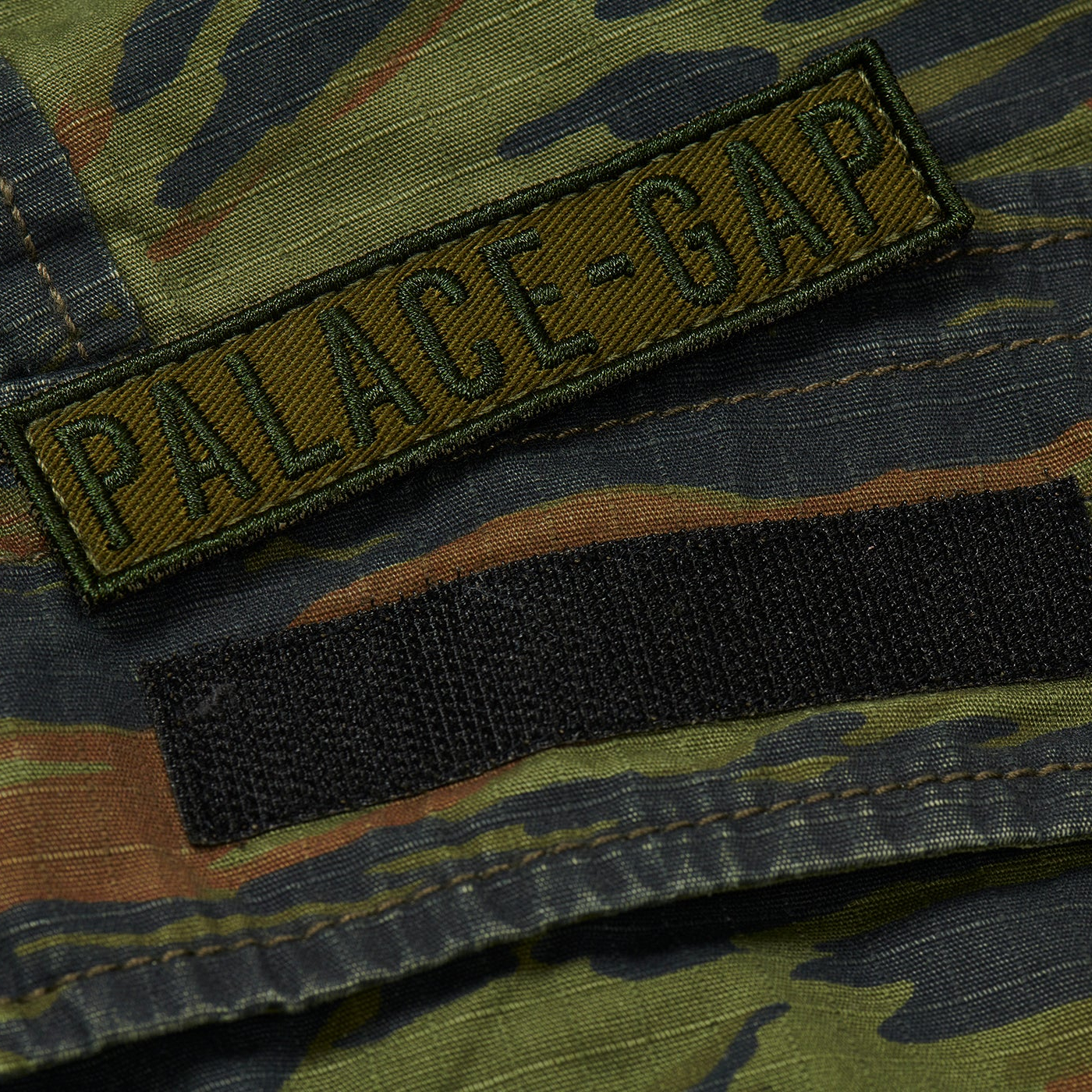 Thumbnail PALACE GAP CARGO CAMO one color