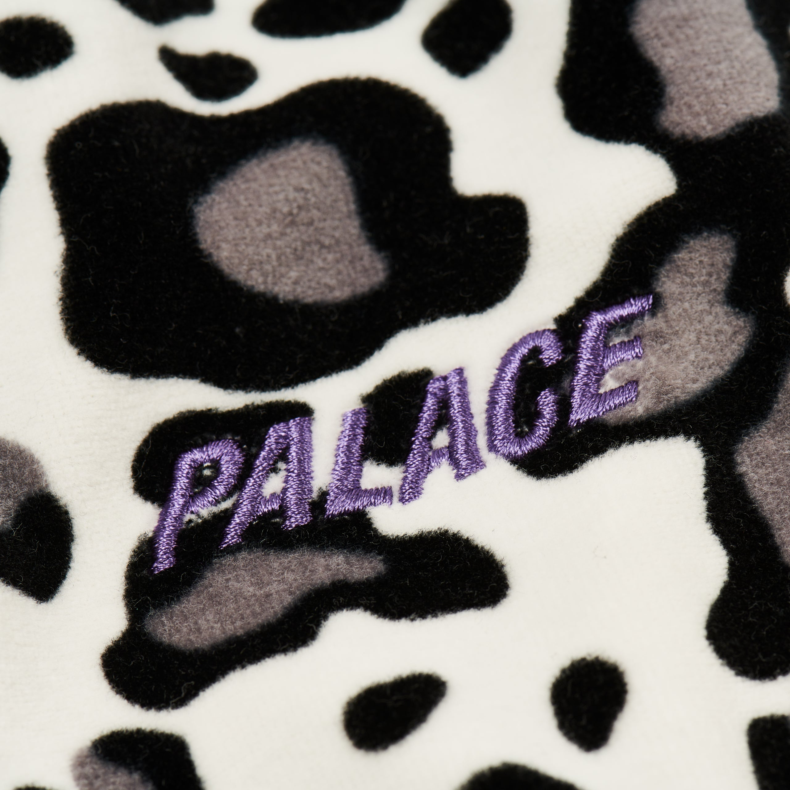 Thumbnail PALACE NEEDLES TRACK JACKET SNOW LEOPARD one color