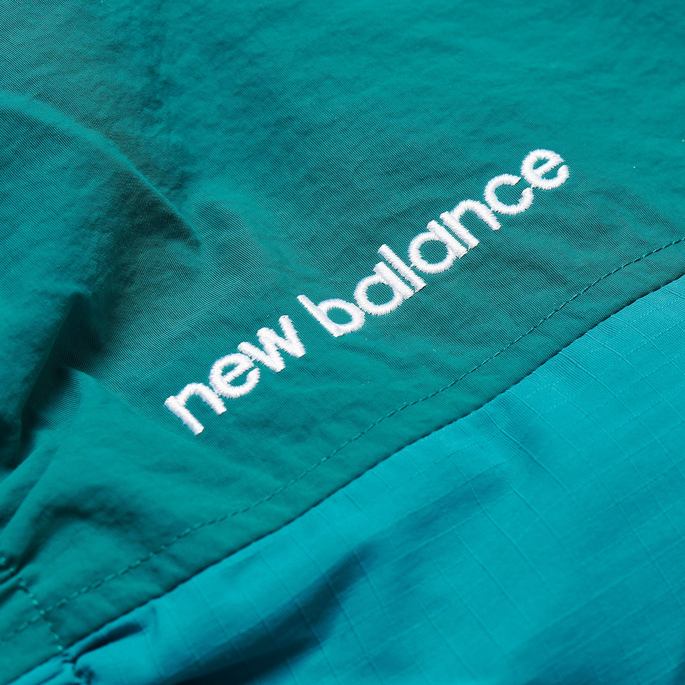 Thumbnail PALACE NEW BALANCE POP OVER SHELL JACKET TEAL one color