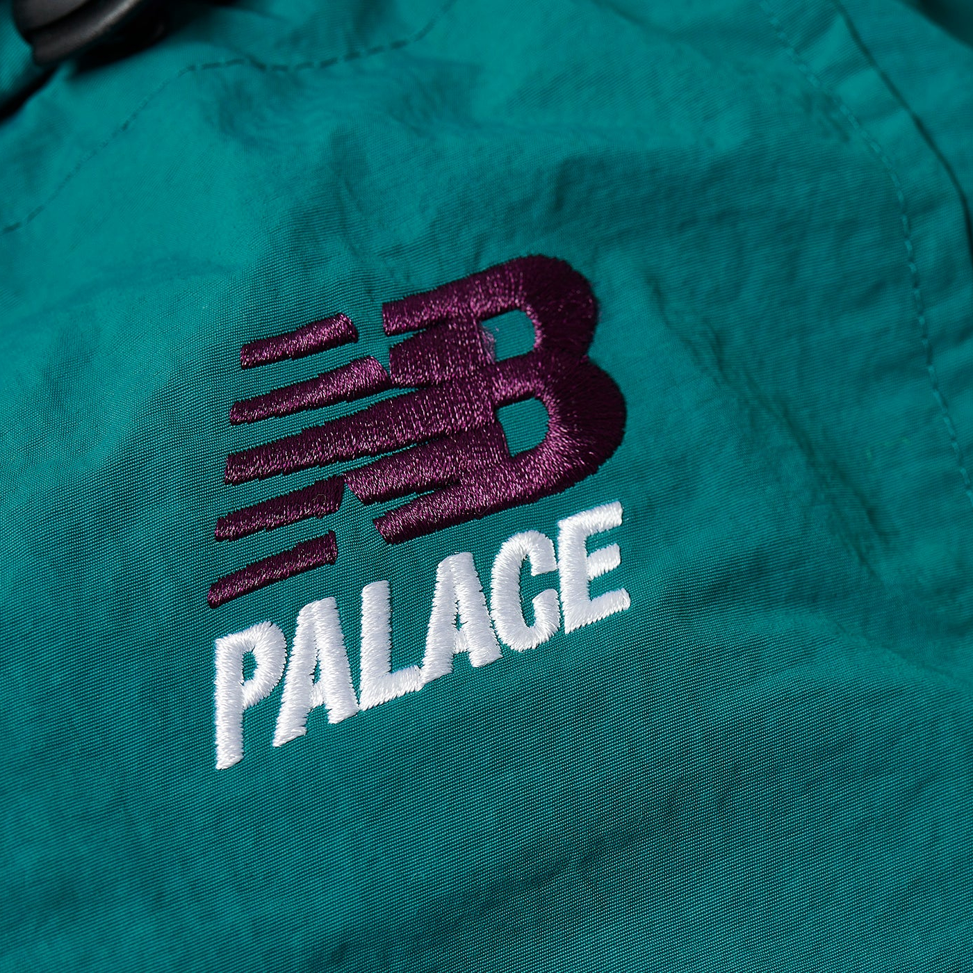 Thumbnail PALACE NEW BALANCE POP OVER SHELL JACKET TEAL one color