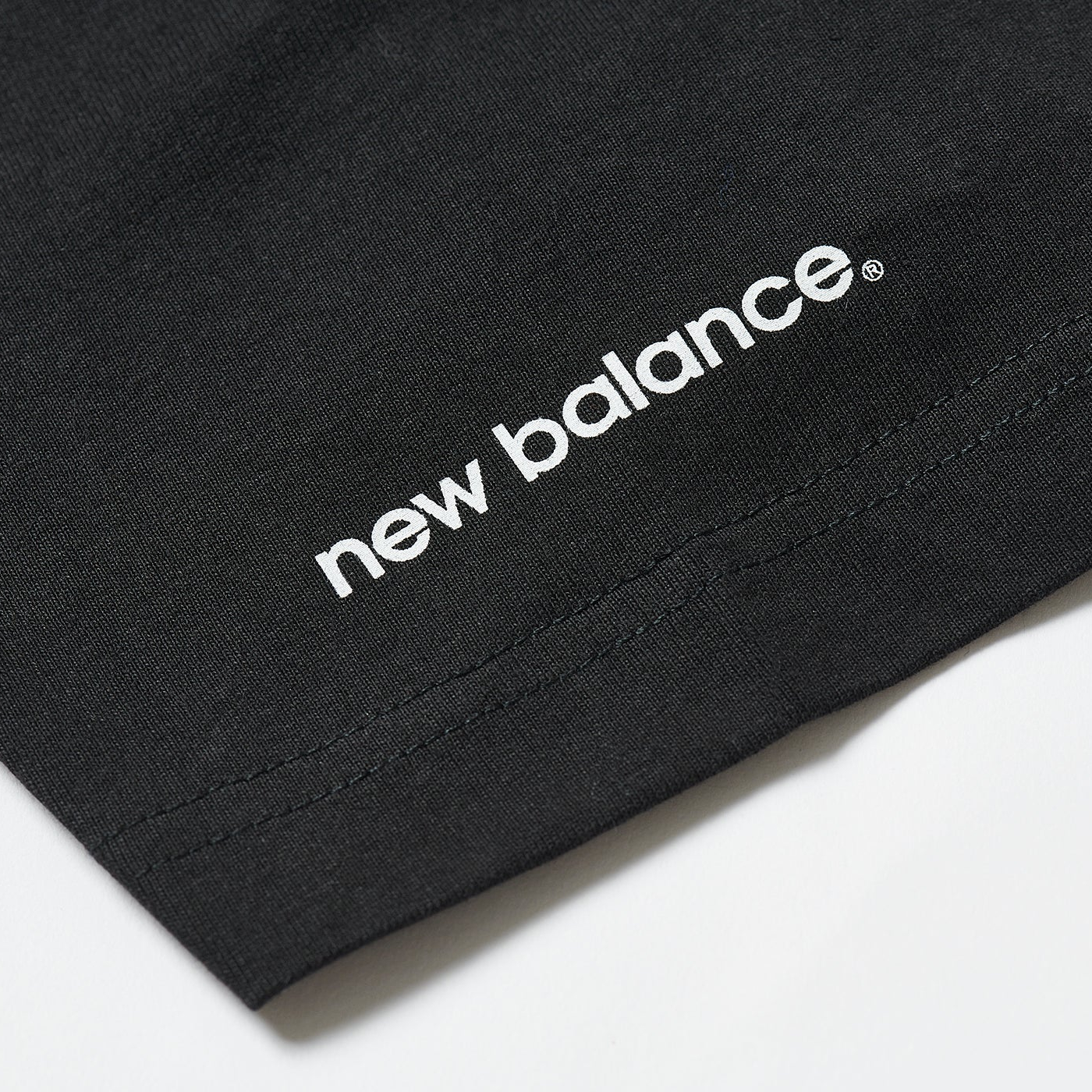 Palace New Balance Logo T-Shirt Black - Palace New Balance 2023