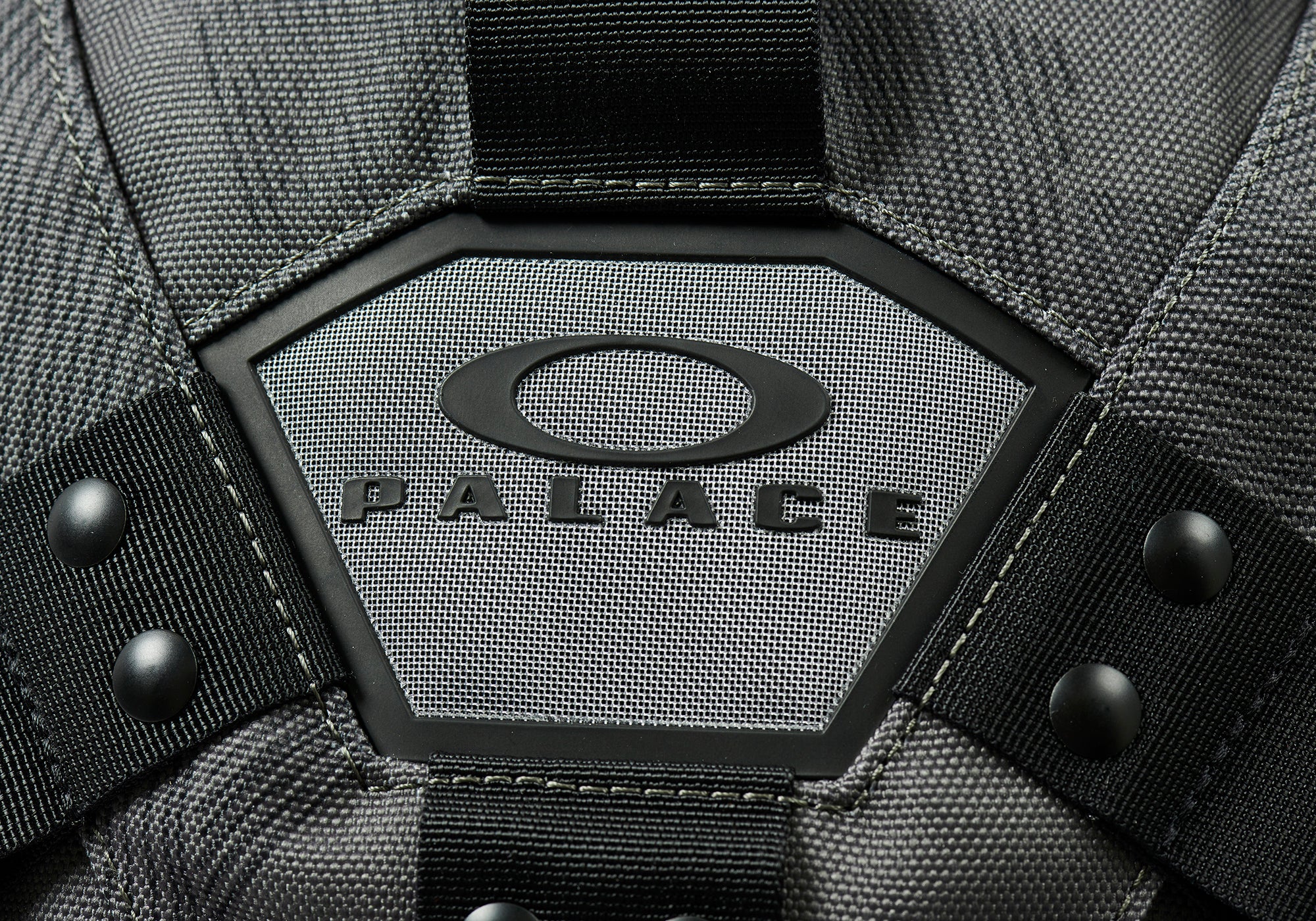 Palace Oakley Skull Icon Pack Grey / Black - Palace Oakley 2023 ...