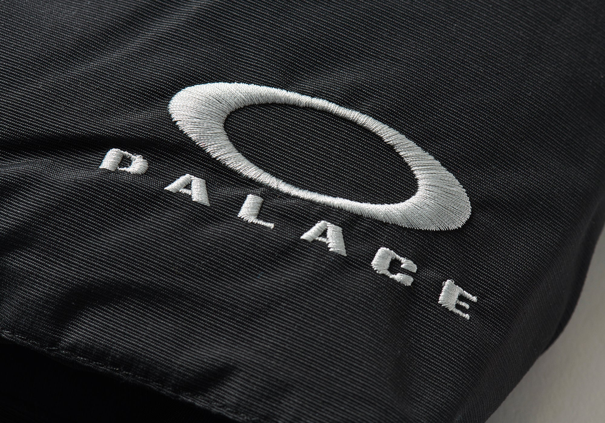 Palace Oakley Nitrofuel Short Black - Palace Oakley 2023 - Palace
