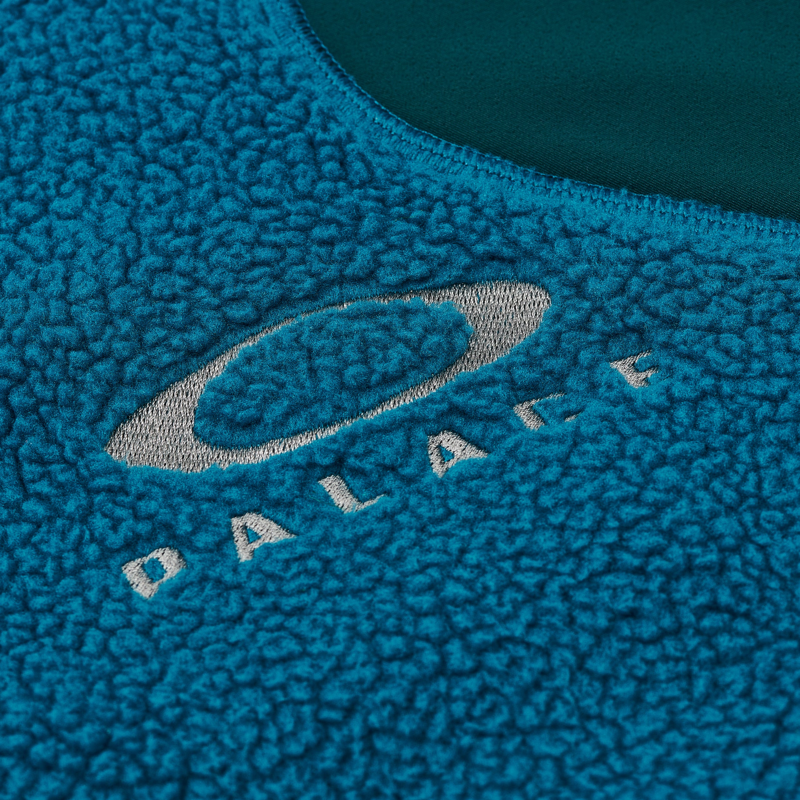 Thumbnail PALACE OAKLEY FLEECE PETROL one color