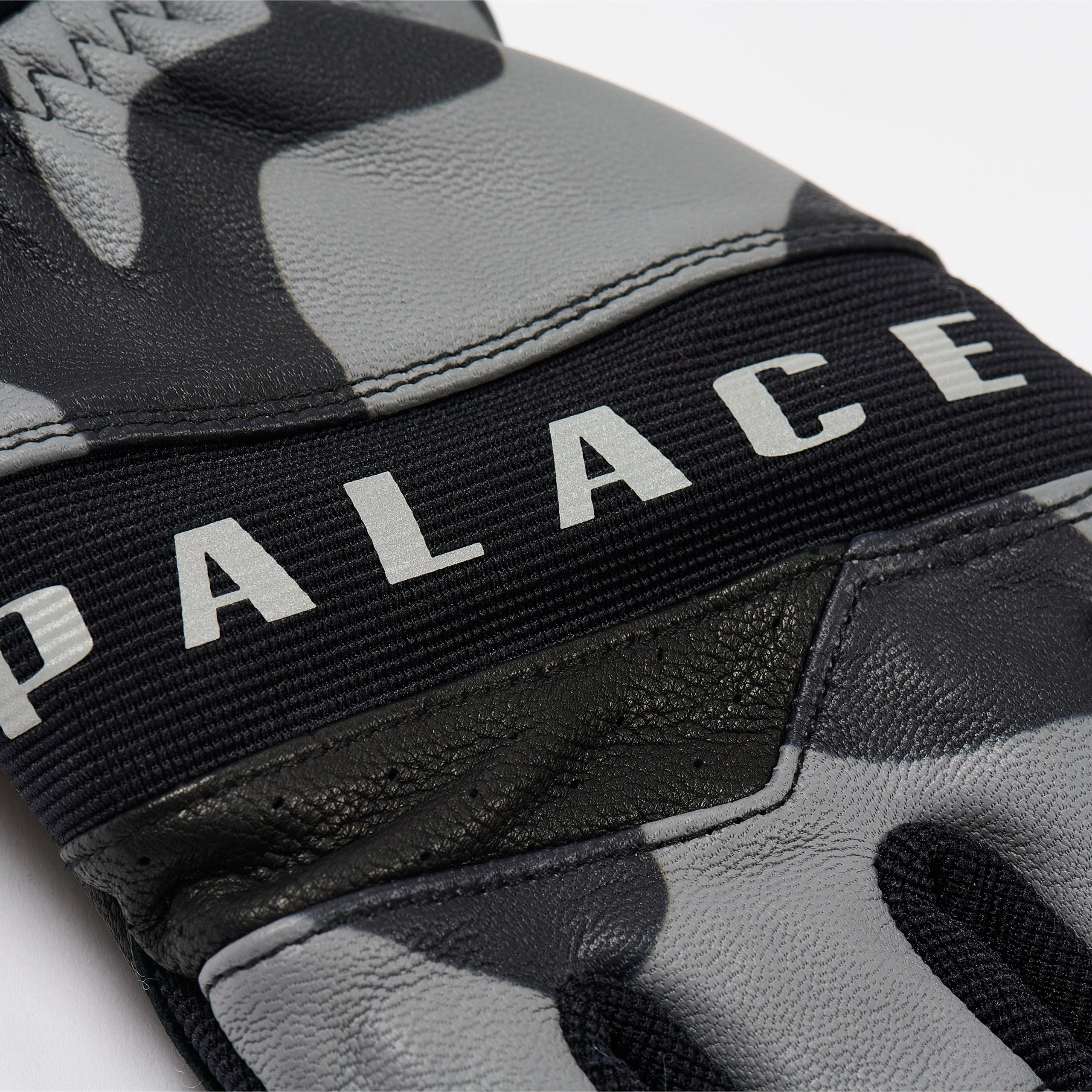 Thumbnail PALACE OAKLEY SNOW GLOVE BLACK one color