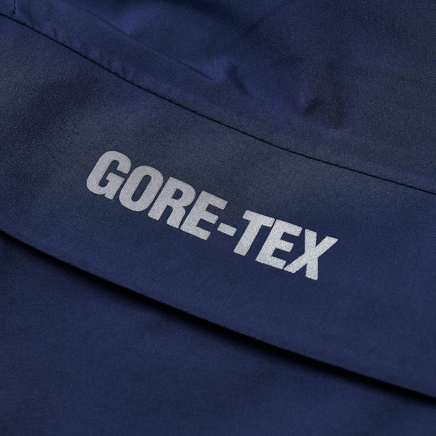 Thumbnail GORE-TEX R-TEK CARGO SHORT NAVY one color