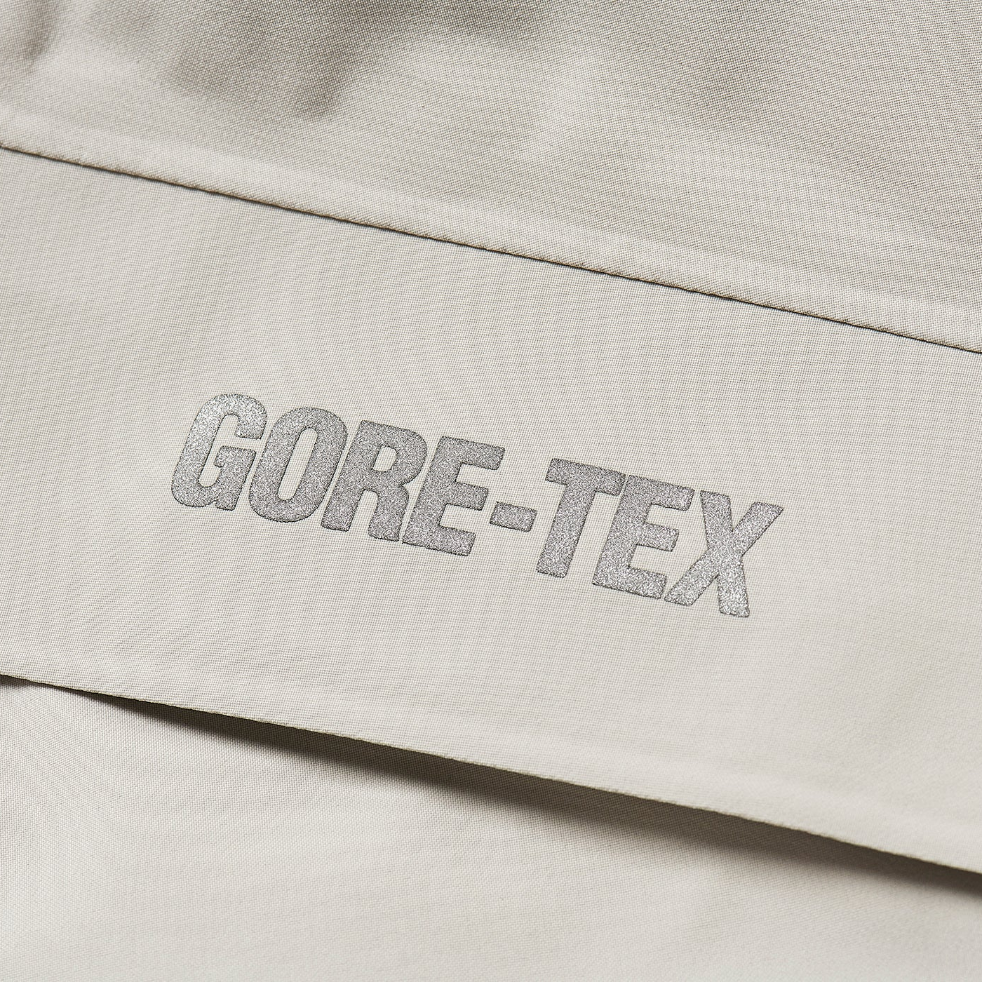 Thumbnail GORE-TEX R-TEK CARGO SHORT STONE one color