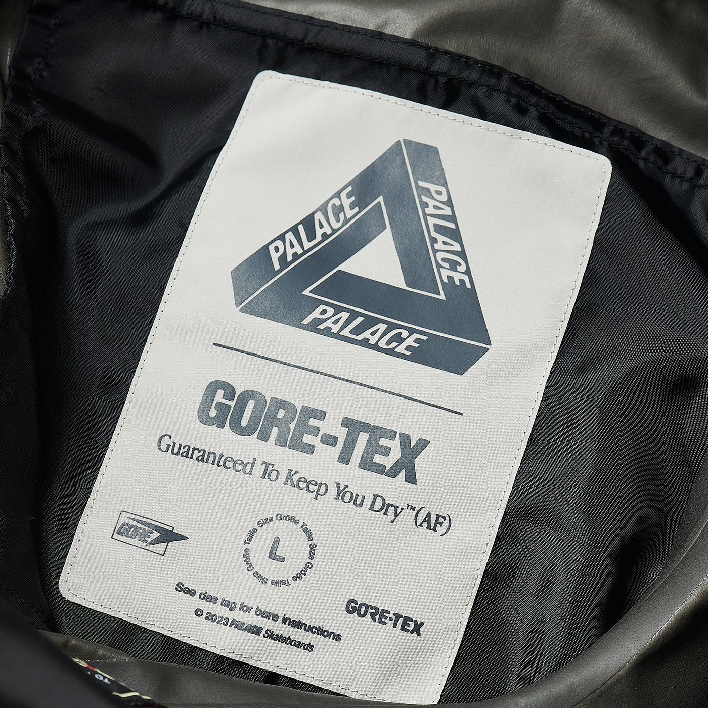 Thumbnail GORE-TEX R-TEK CARGO SHORT STONE one color