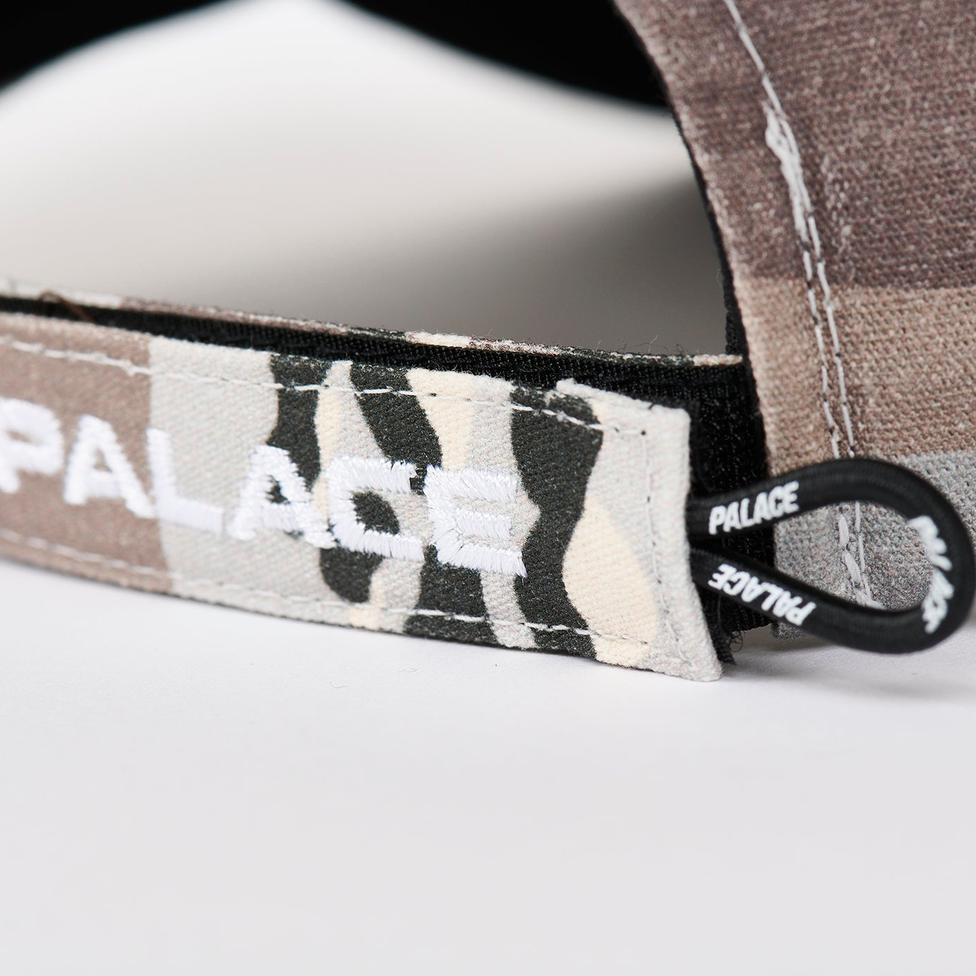 Thumbnail OM 6-PANEL GREY CAMO one color