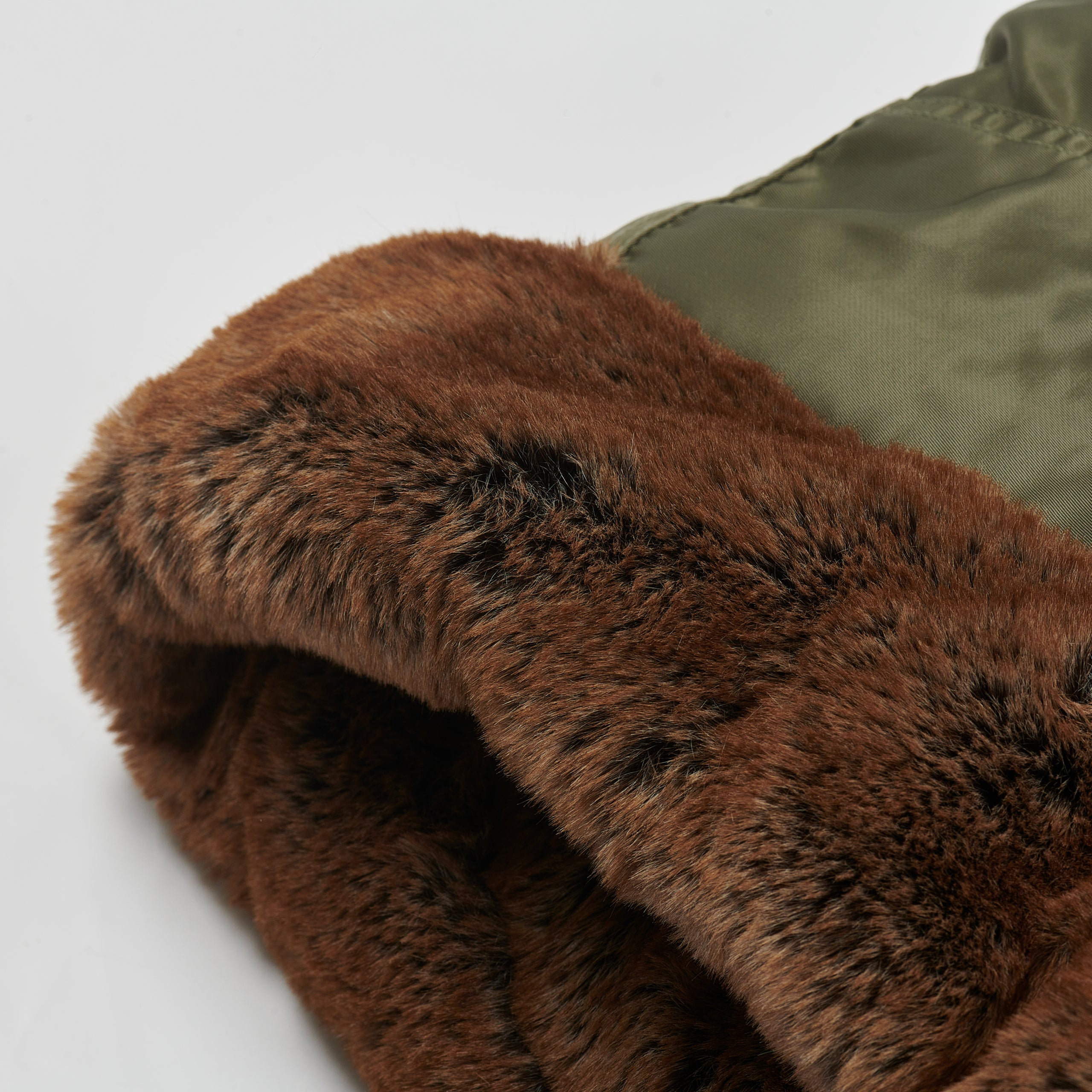 Thumbnail REVERSIBLE YETI PARKA OLIVE one color