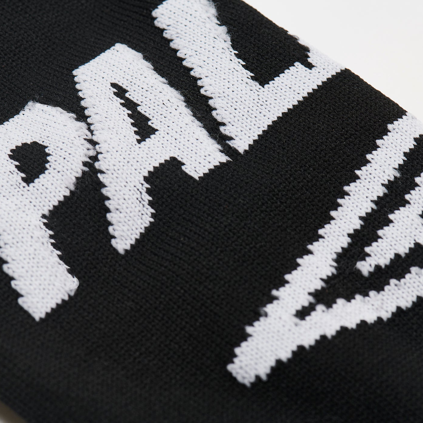 Thumbnail PALACE UMBRO 3RD GOALIE SOCK BLACK one color