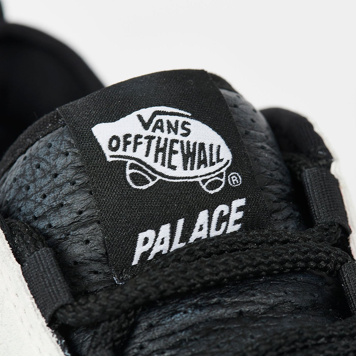 Thumbnail PALACE VANS LOW WHITE one color