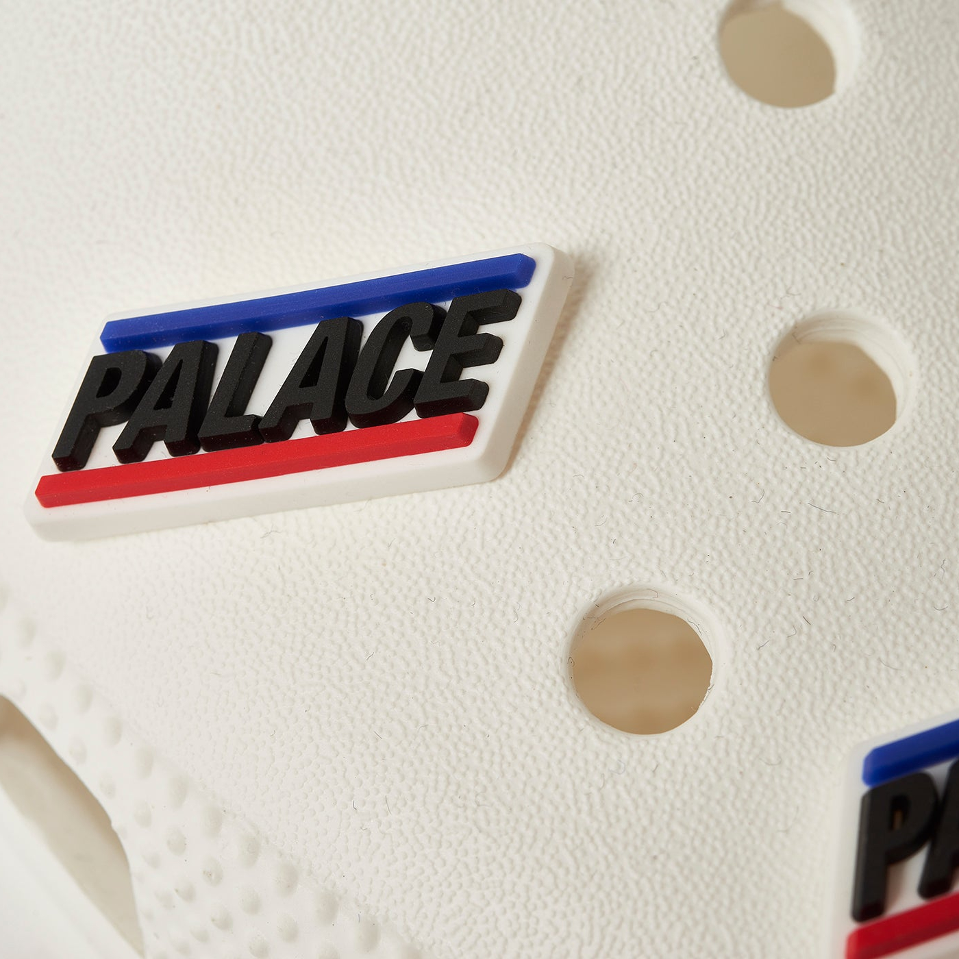 Thumbnail BASICALLY A PALACE CROC WHITE one color