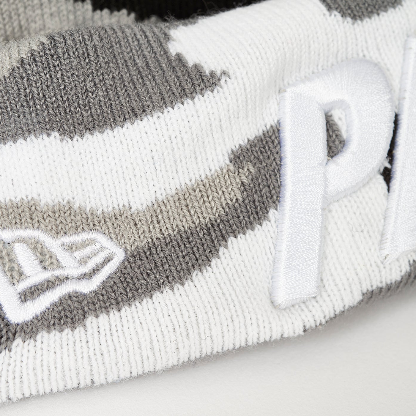 Thumbnail NEW ERA PEAK BEANIE GREY CAMO one color