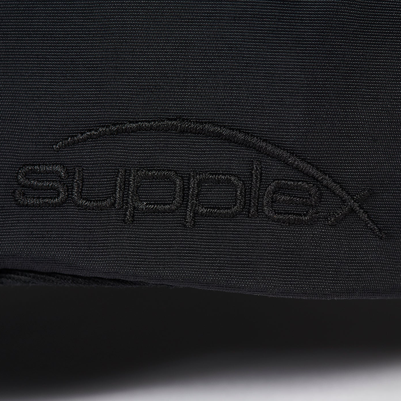 Thumbnail BASICALLY A SHELL 6-PANEL BLACK one color