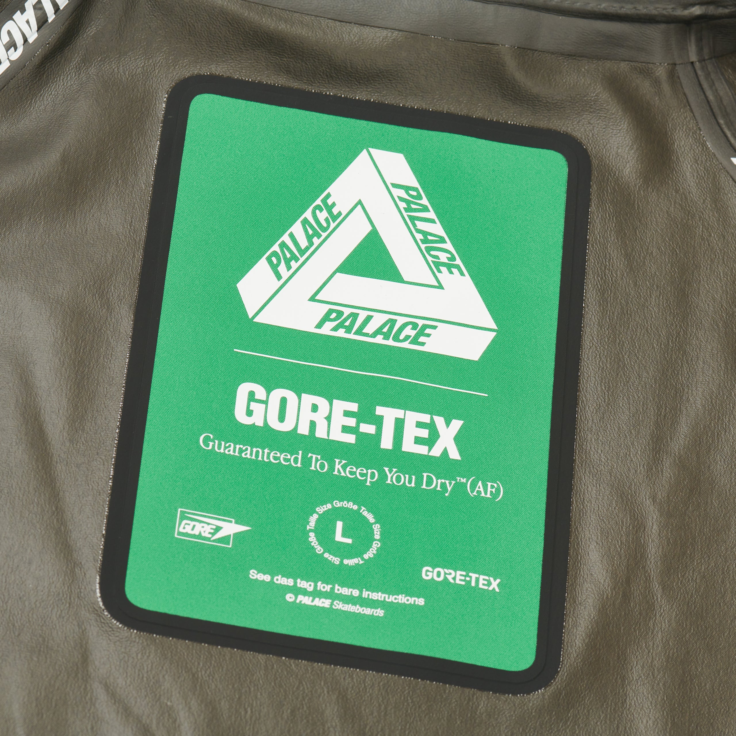 Thumbnail GORE-TEX P-LITE JACKET GREEN one color