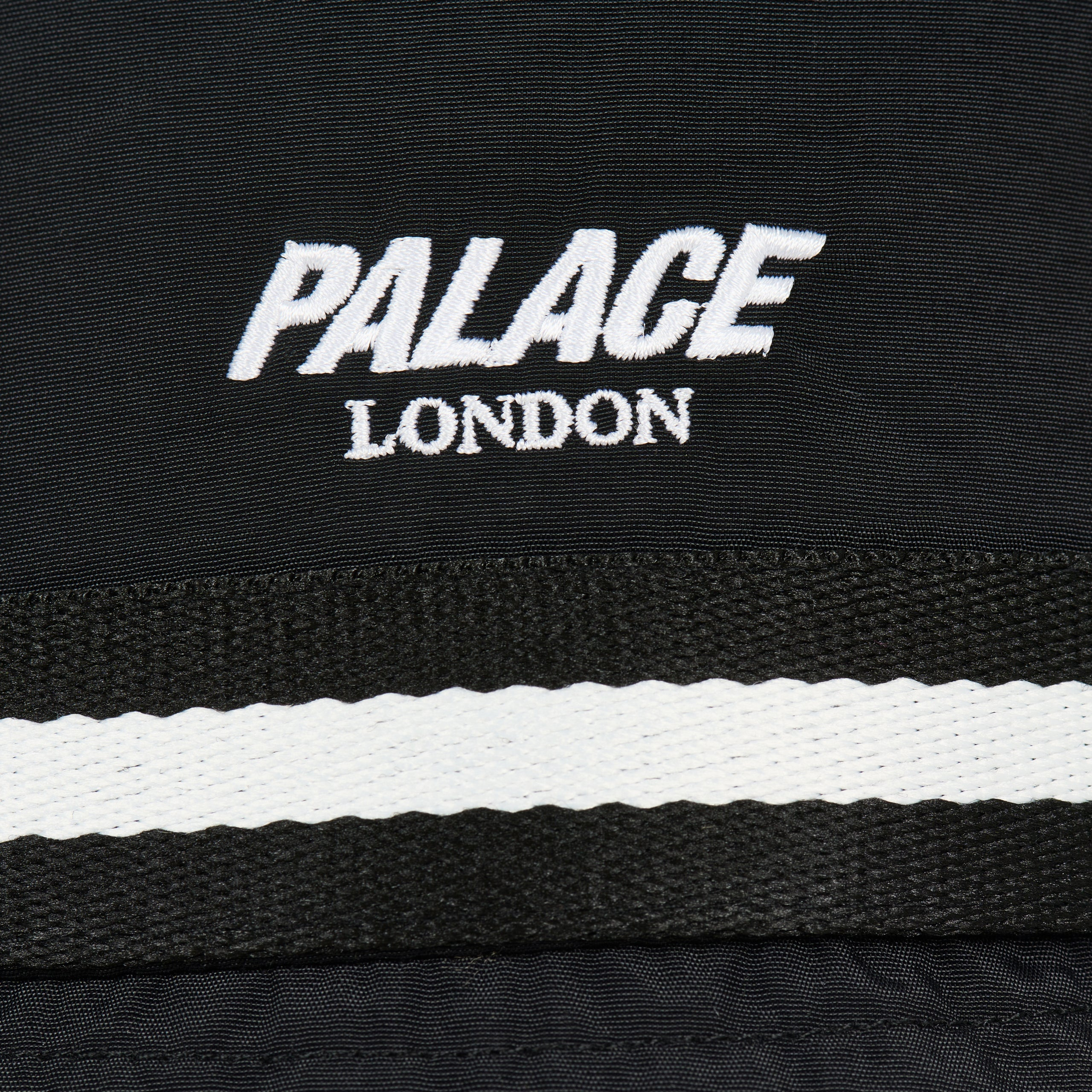 Thumbnail PALACE LONDON NECK SAVER BUCKET BLACK one color