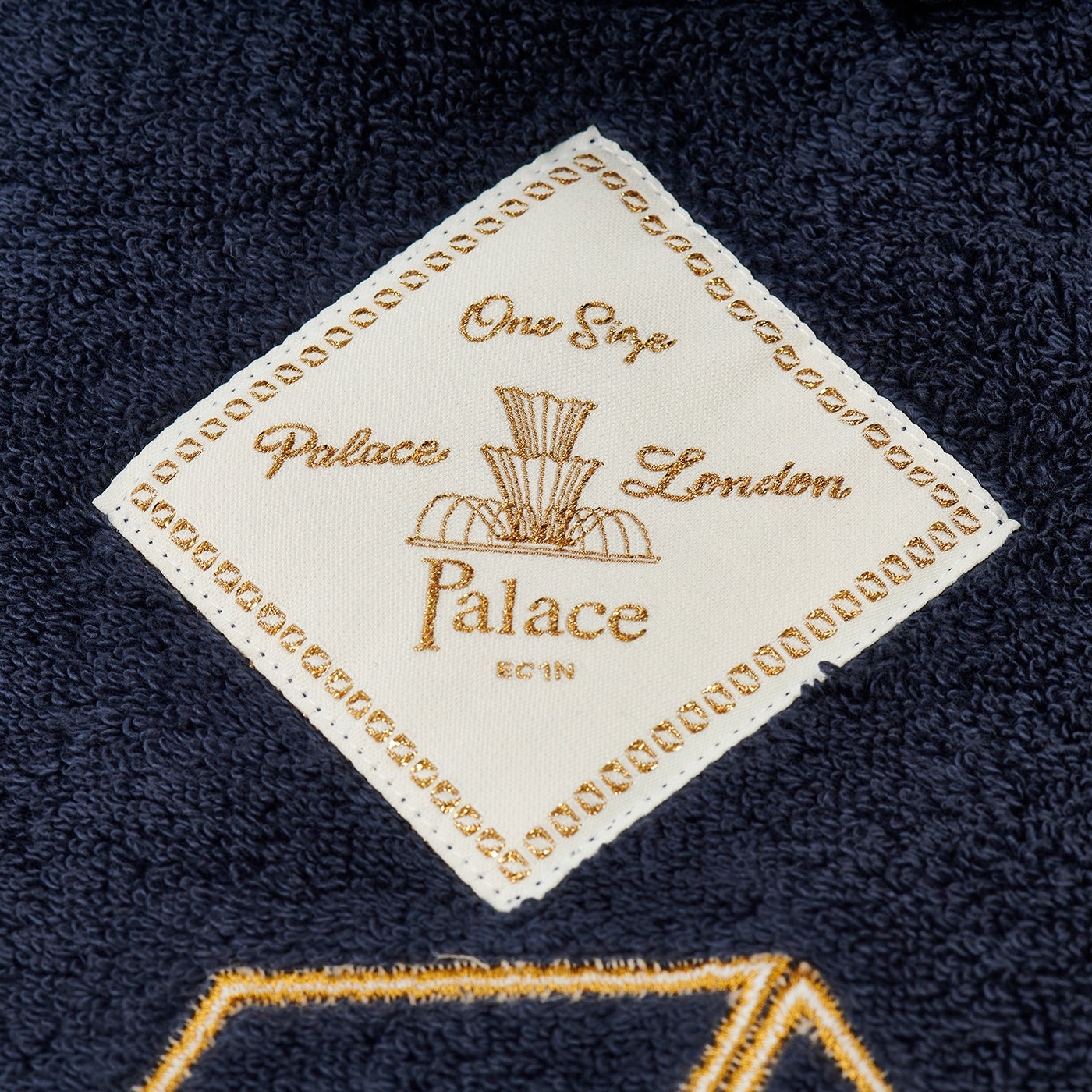 Thumbnail PALACE TRI-FERG BATHROBE NAVY one color