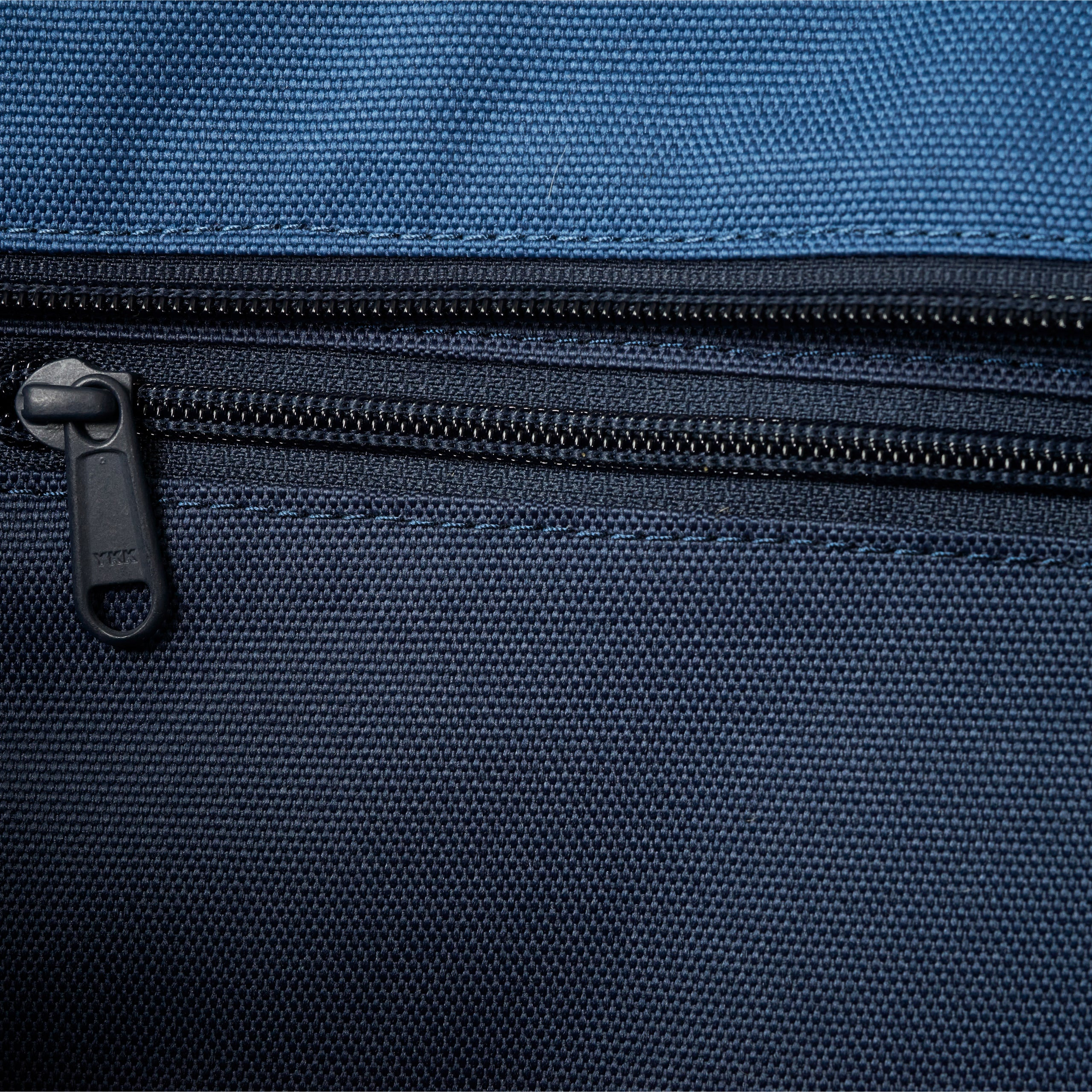 Thumbnail CORDURA DUCK CANVAS SHOULDER BAG BLUE / NAVY one color