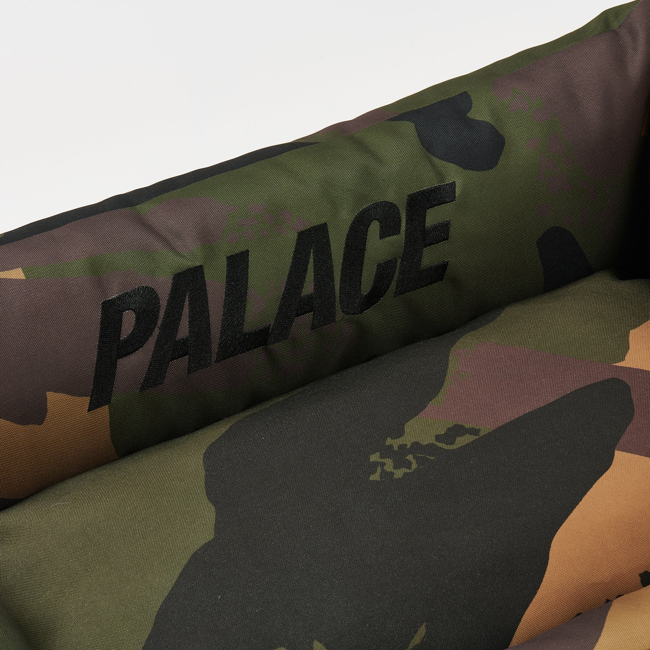 Thumbnail PALACE DOG BED CAMO one color